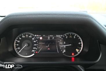 Land Rover Defender 90 3.0 D MHEV D200 — photo 21