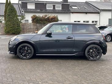 Mini Cooper JCW Cooper S — photo 3