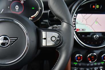 Mini Cooper JCW Cooper — photo 32