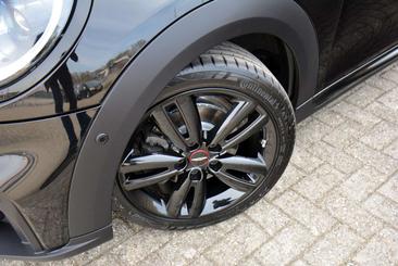 Mini Cooper JCW Cooper — photo 33