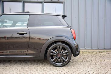 Mini Cooper JCW Cooper — photo 42