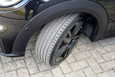 Mini Cooper JCW Cooper — photo 43