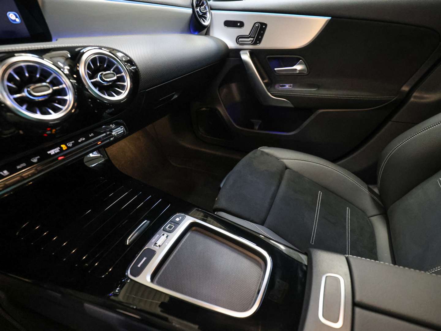 Mercedes Classe A 200 AMG Line - 2026 - Joinsteer - #13