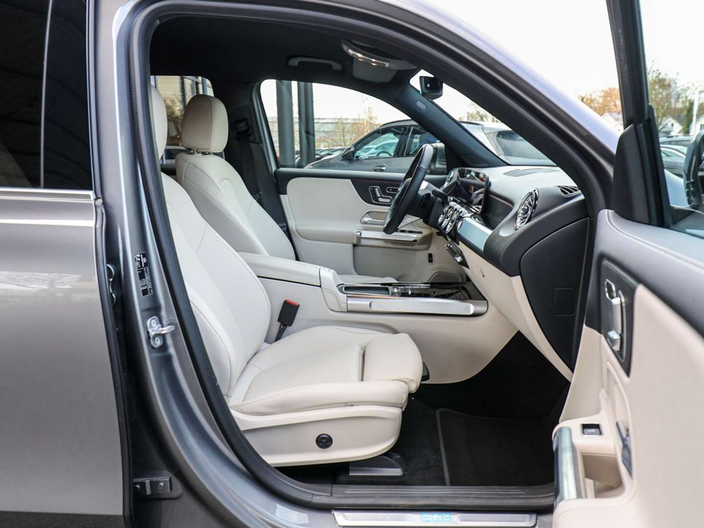 Mercedes EQB 300 AMG Line - 2025 - Joinsteer - #2