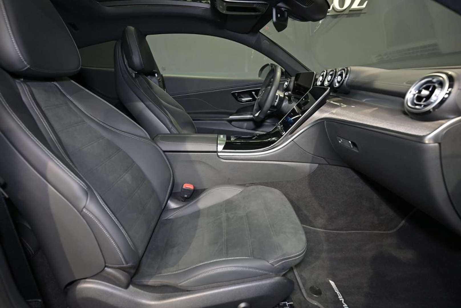 Mercedes CLE 300 E Coupé 300 Night Edition - 2024 - Joinsteer - #4