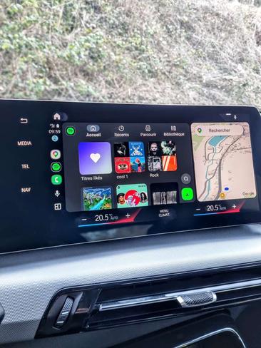 BMW 218i Active Tourer 218i — photo 10