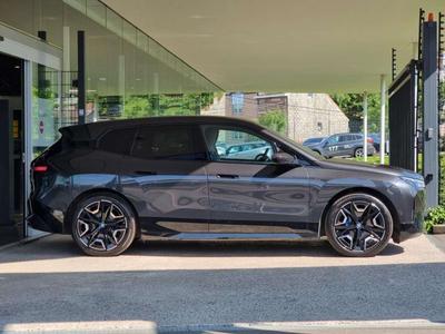 BMW IX M60