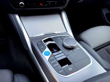 BMW I4 40 EDrive M Sport — photo 28