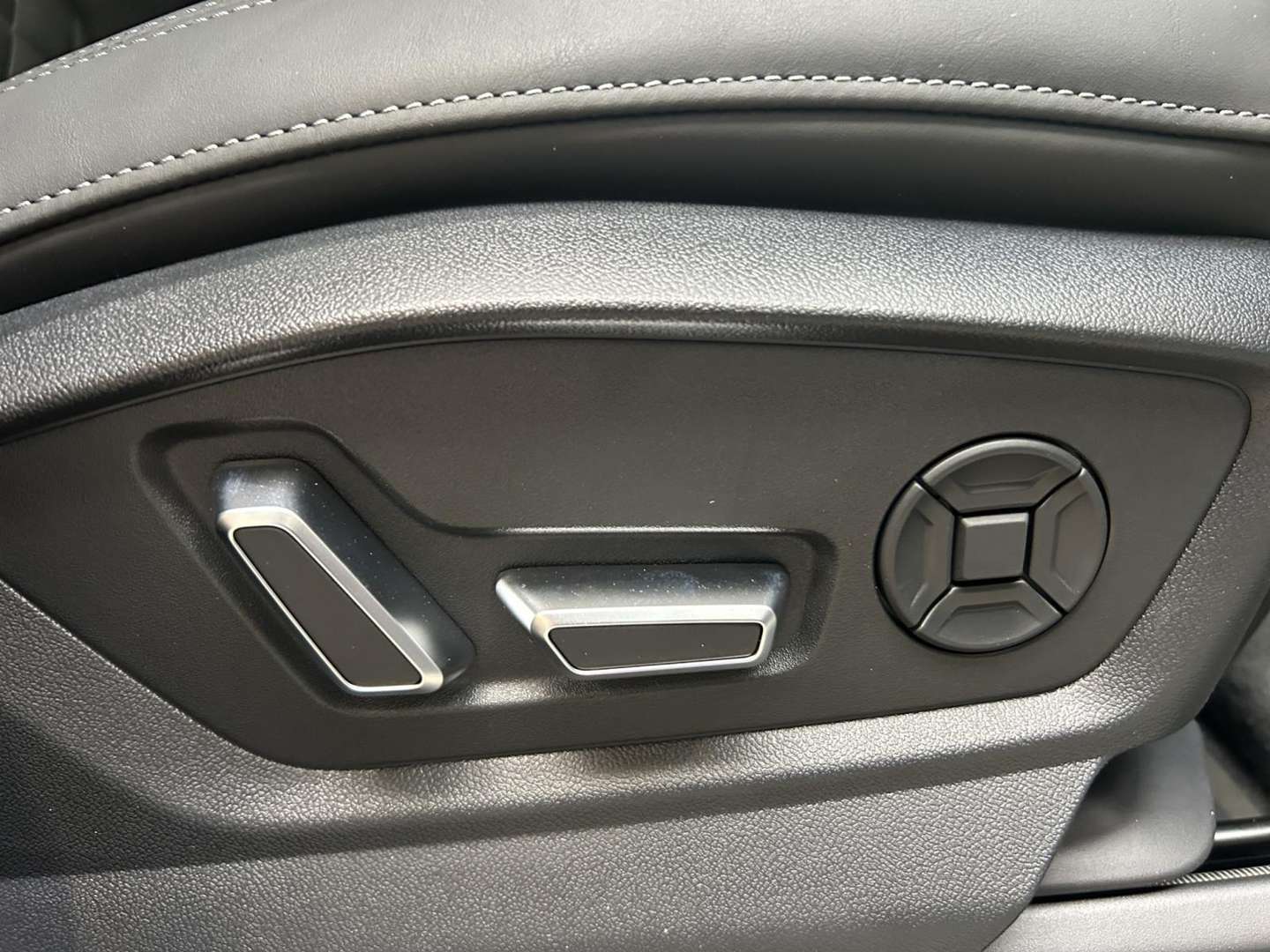 Audi Q7 S Line - 2026 - Joinsteer - #21