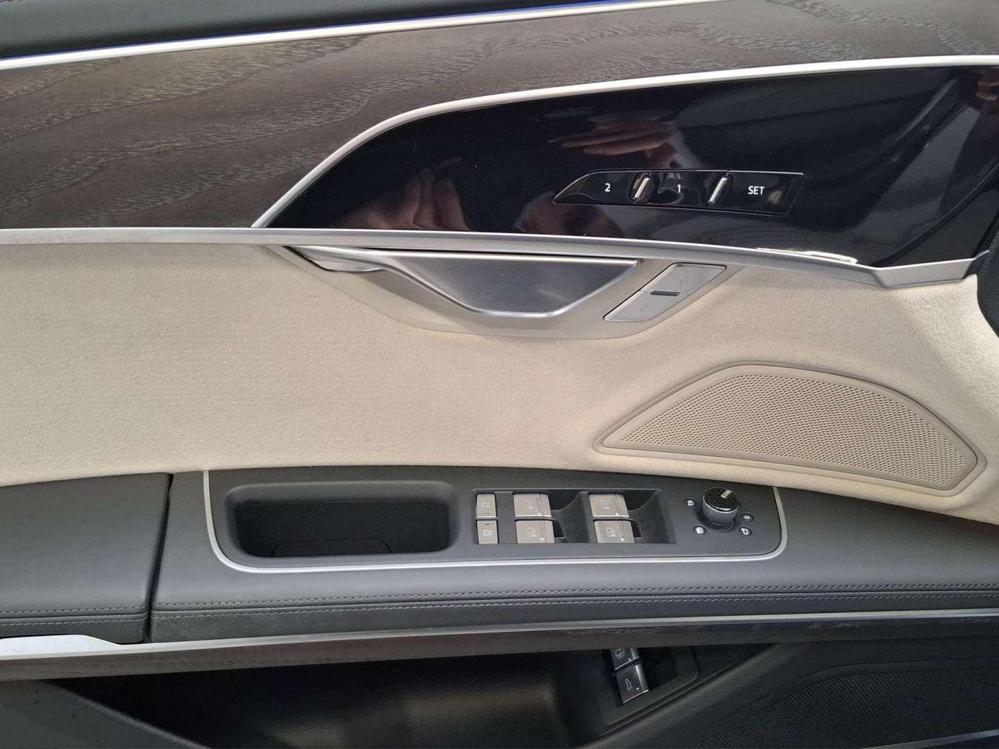 Audi A8 L 60 TFSI E - 2025 - Joinsteer - #13