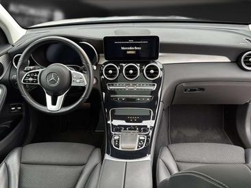 Mercedes GLC 300e — photo 14