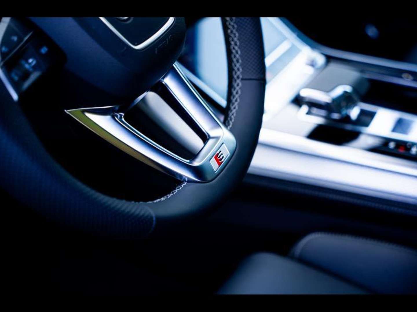 Audi Q7 S Line 60 TFSIe - 2025 - Joinsteer - #24