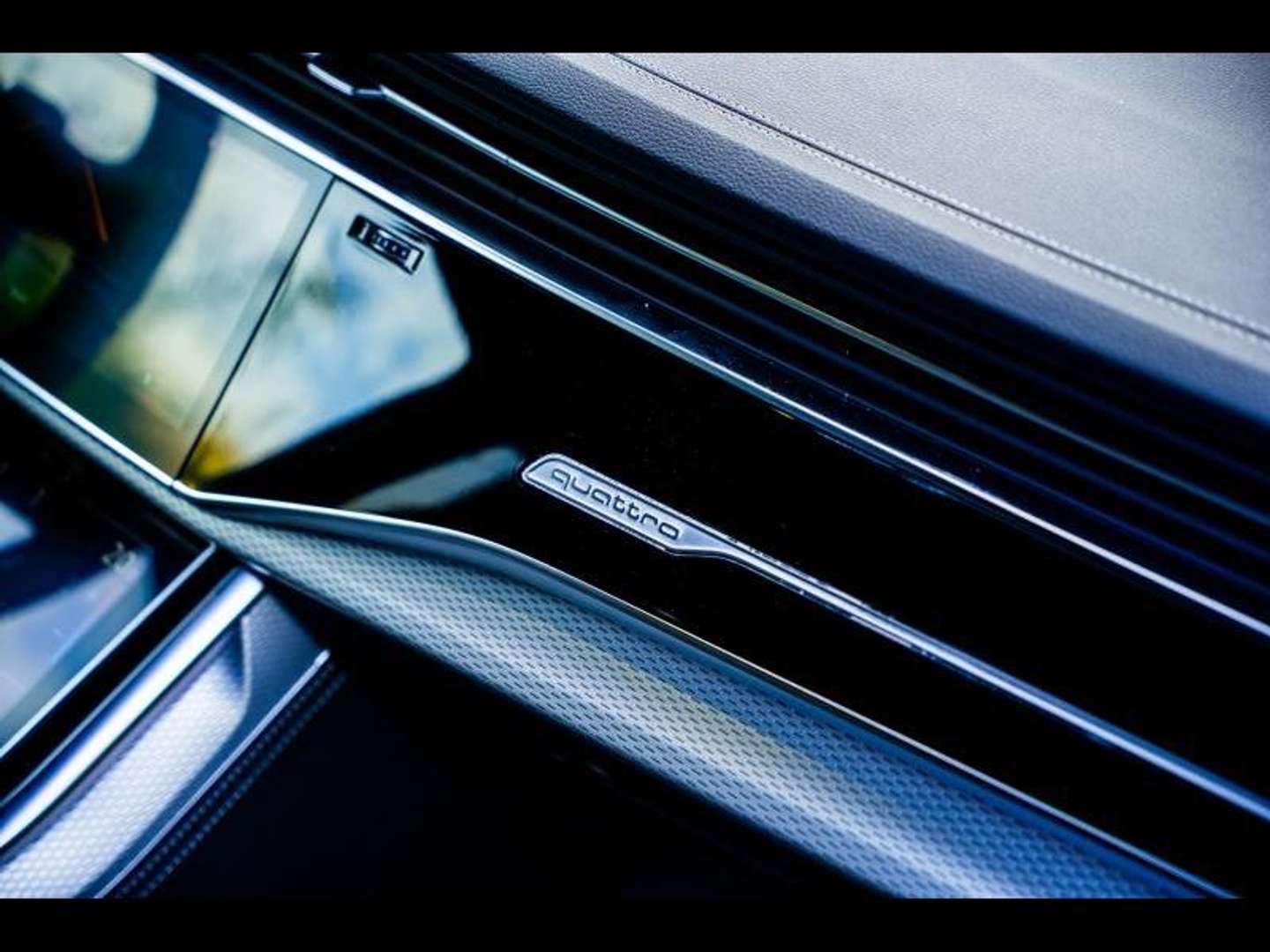 Audi Q7 S Line 60 TFSIe - 2025 - Joinsteer - #27