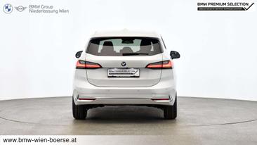 BMW 218d — photo 2