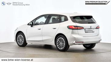 BMW 218d — photo 3