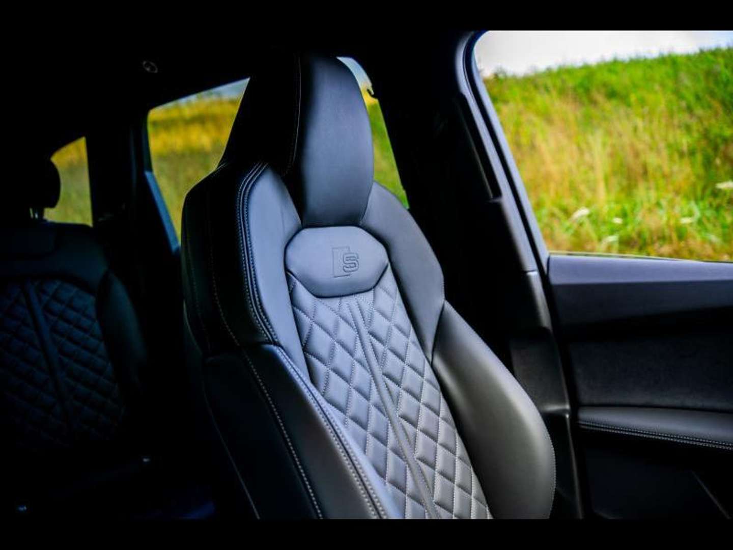 Audi Q7 S Line 60 TFSIe - 2025 - Joinsteer - #35