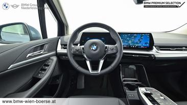 BMW 218d — photo 14