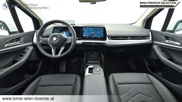 BMW 218d — photo 13