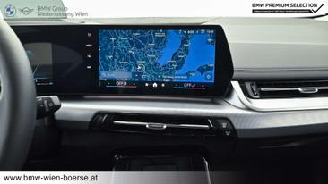 BMW 218d — photo 15