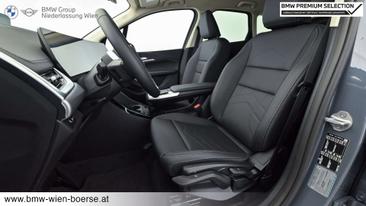 BMW 218d — photo 20