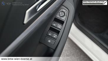 BMW 218d — photo 17