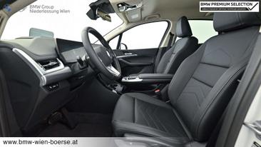 BMW 218d — photo 19