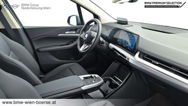BMW 218d — photo 24