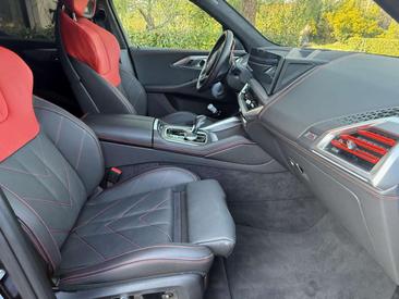 BMW XM RED LABEL — photo 6