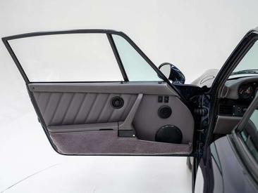 Porsche 964 Turbo — photo 18