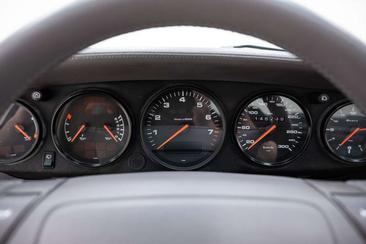 Porsche 964 Turbo — photo 22