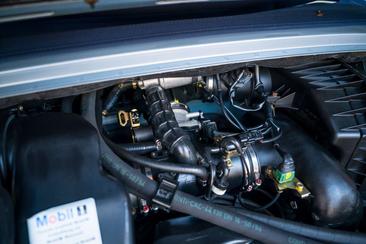Porsche 993 Carrera 2 — photo 25