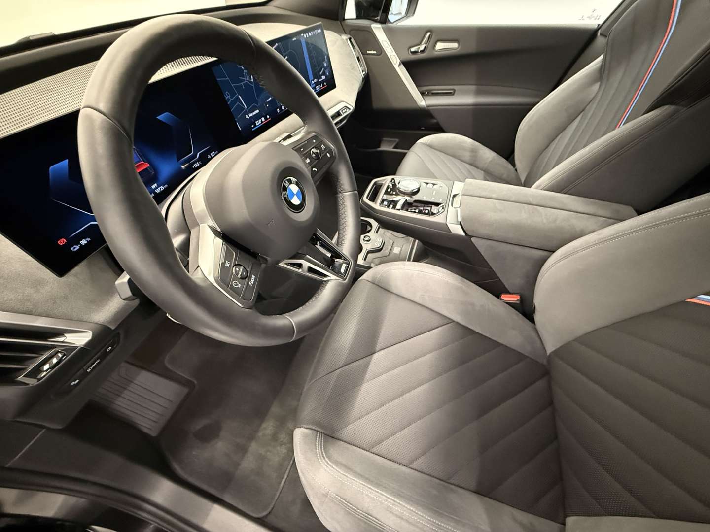 BMW IX XDrive60 - 2025 - Joinsteer - #7