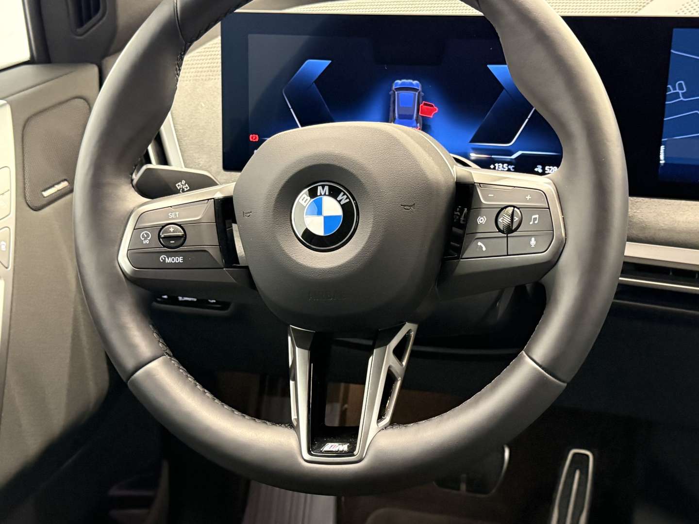 BMW IX XDrive60 - 2025 - Joinsteer - #10
