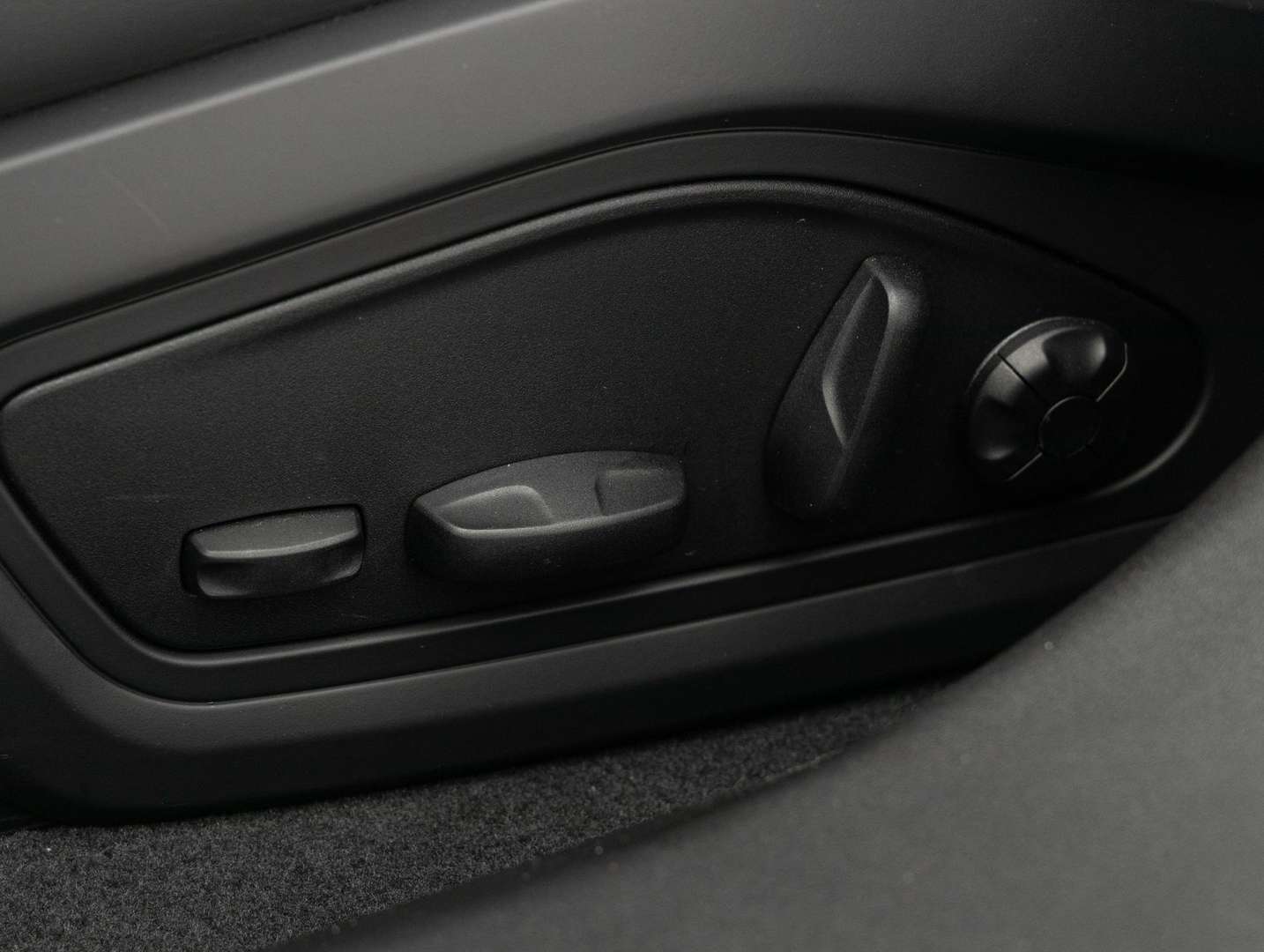 Porsche Taycan 4S - 2023 - Joinsteer - #37