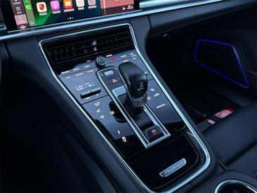 Porsche Panamera I — photo 22