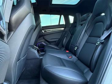 Porsche Panamera I — photo 32