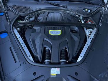 Porsche Panamera I — photo 43
