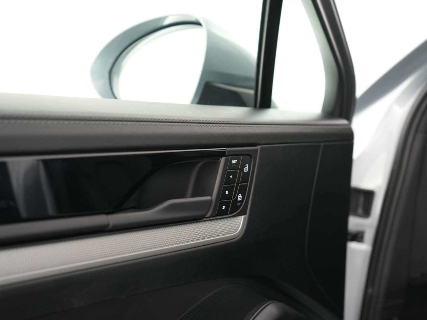 Porsche Cayenne III E-Hybrid - 2025 - Joinsteer - #13