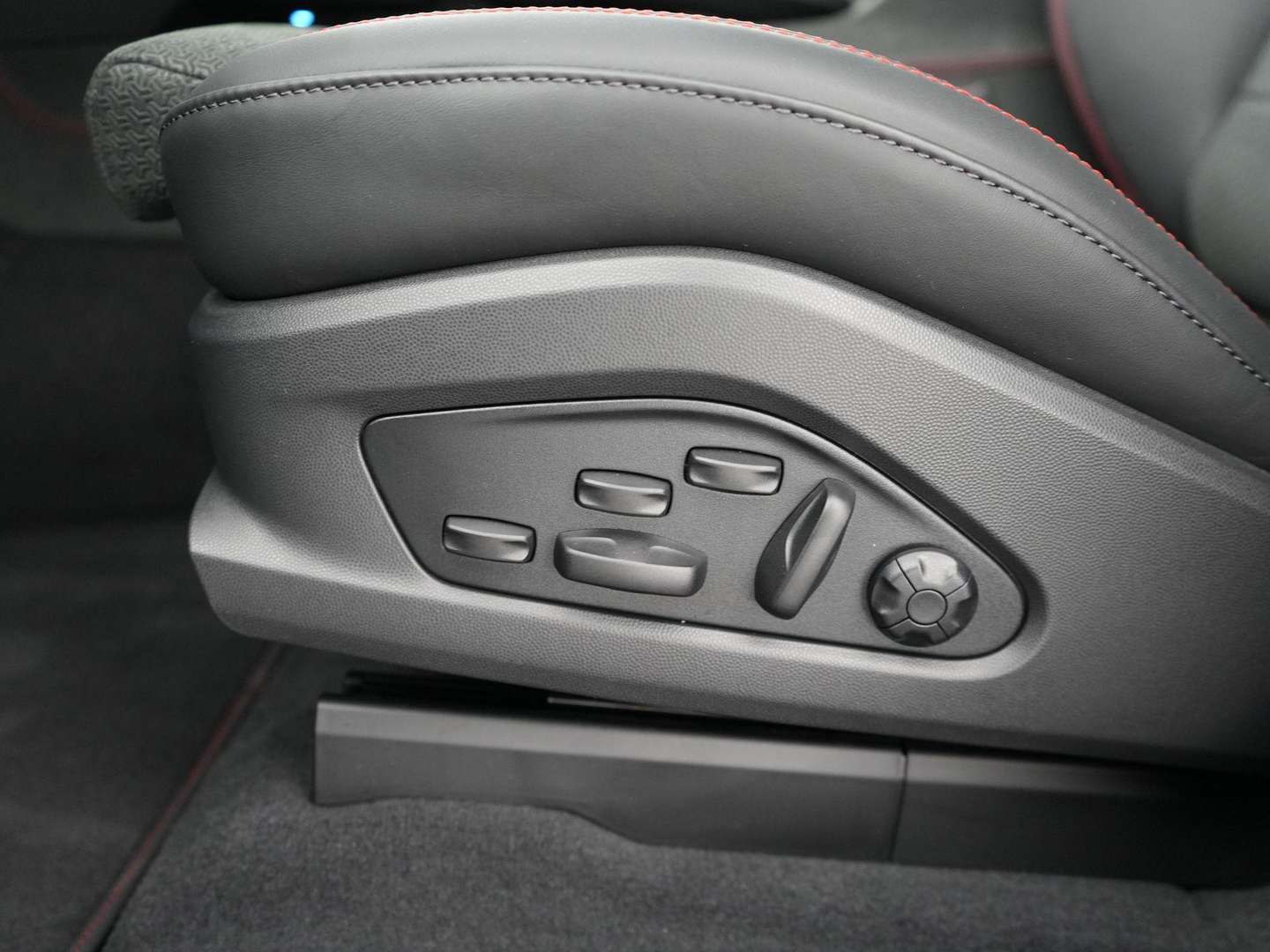 Porsche Macan II GTS - 2026 - Joinsteer - #20