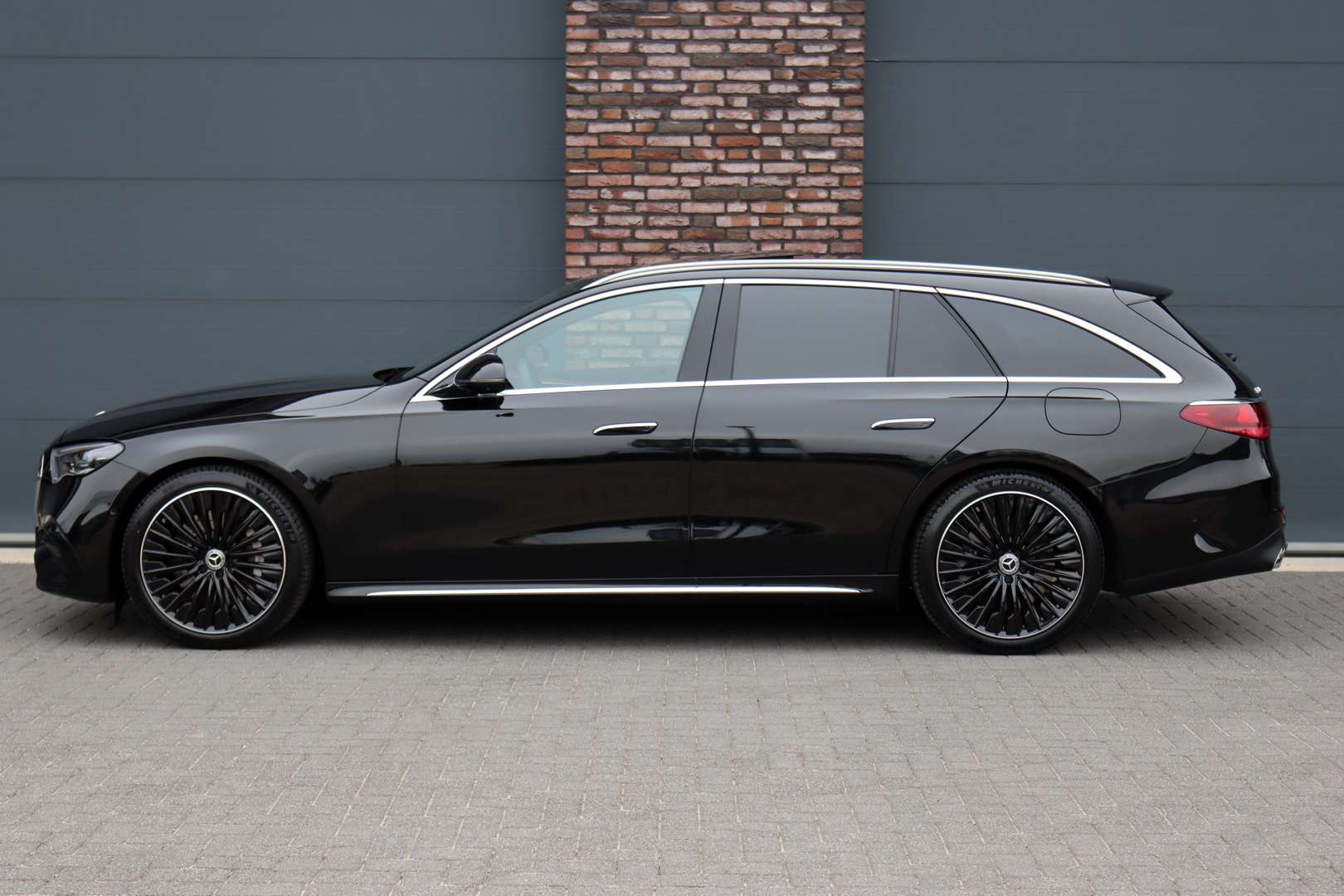 Mercedes Classe E Break 300 AMG Line - 2025 - Joinsteer - #9