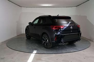 Volkswagen T-Roc R — photo 2