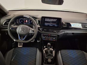 Volkswagen T-Roc R — photo 10
