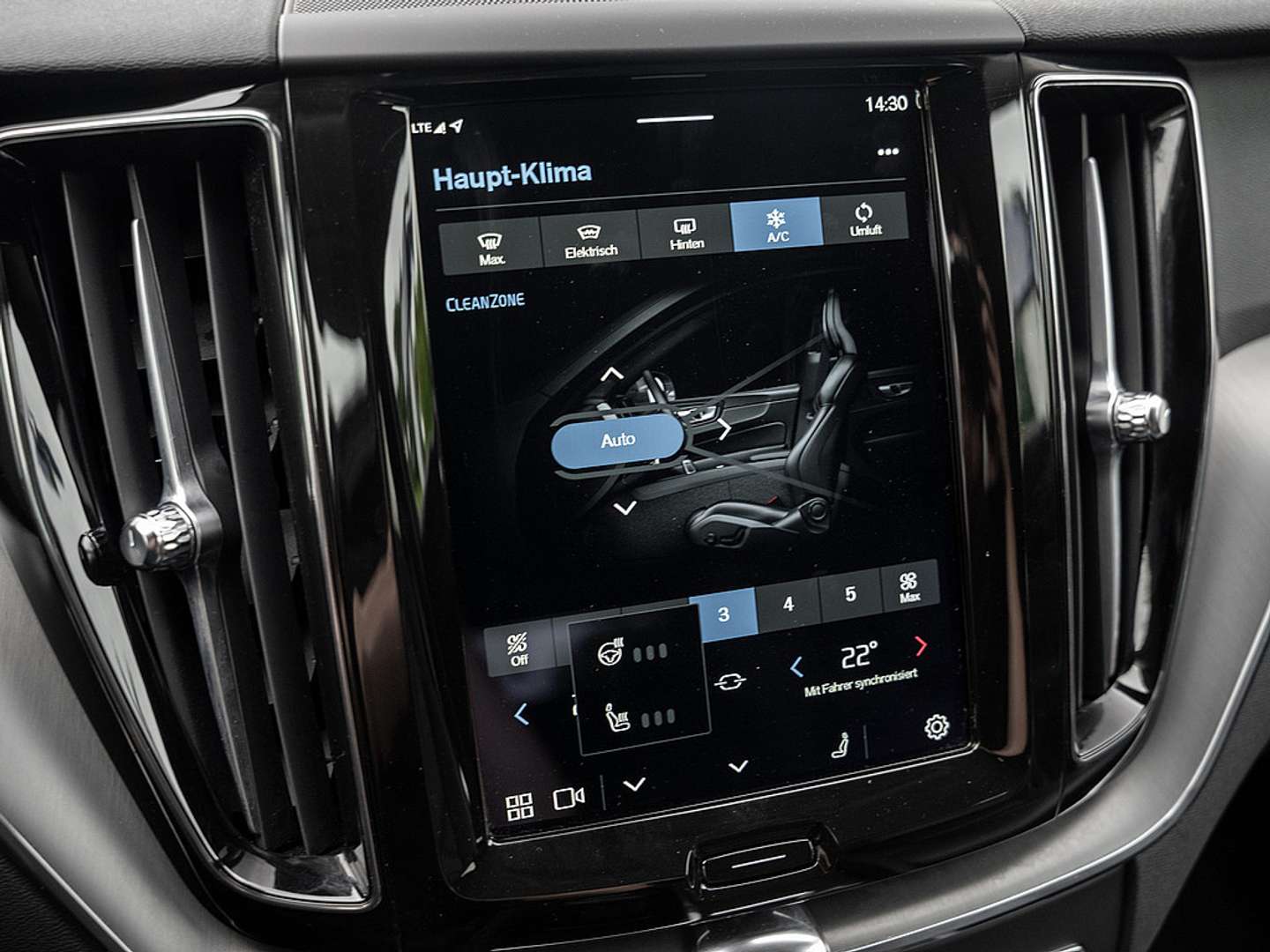 Volvo XC60 B4 Momentum - 2022 - Joinsteer - #10