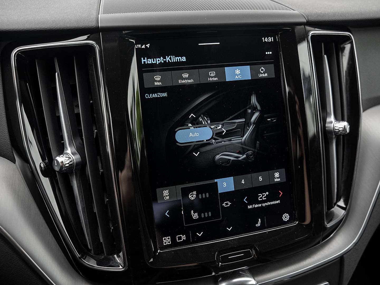 Volvo XC60 B4 Momentum - 2022 - Joinsteer - #13