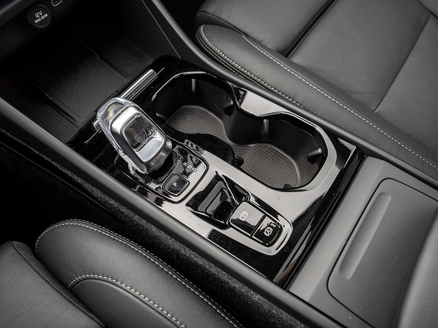 Volvo XC40 B4 Ultimate - 2024 - Joinsteer - #11