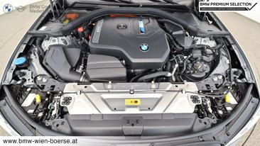 BMW 330e 330e XDrive — photo 23