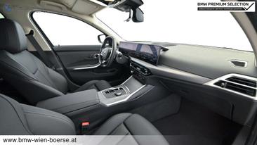 BMW 330e 330e XDrive — photo 25
