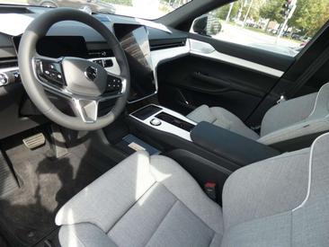 Volvo EX90 Twin Motor — photo 4
