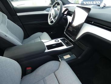 Volvo EX90 Twin Motor — photo 6