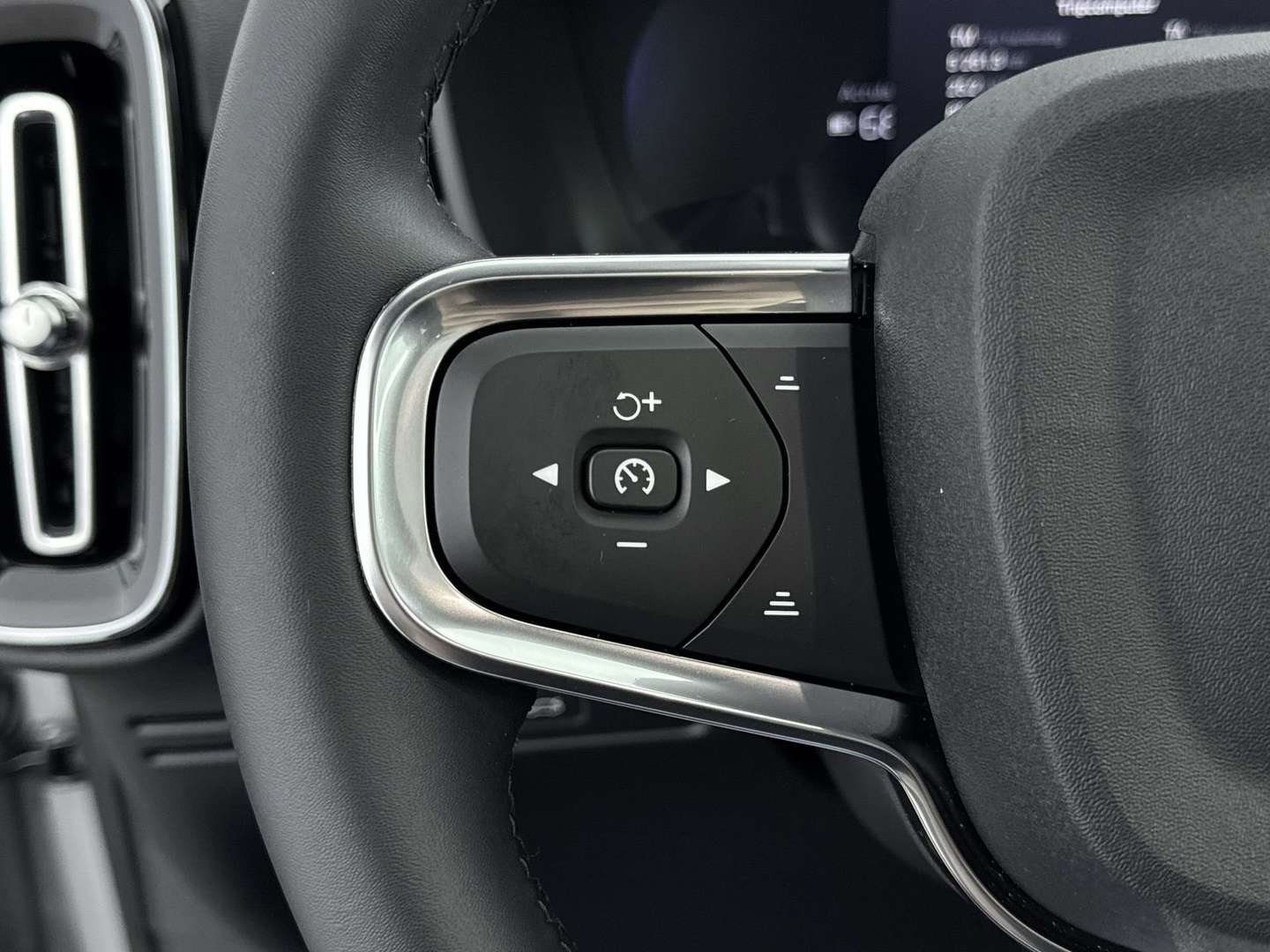 Volvo C40 Twin Motor Ultimate - 2023 - Joinsteer - #26